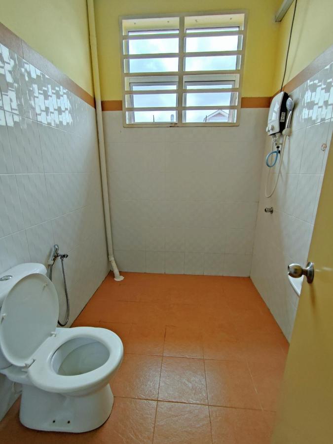 Homestay Roma Suite Kuala Terengganu Esterno foto
