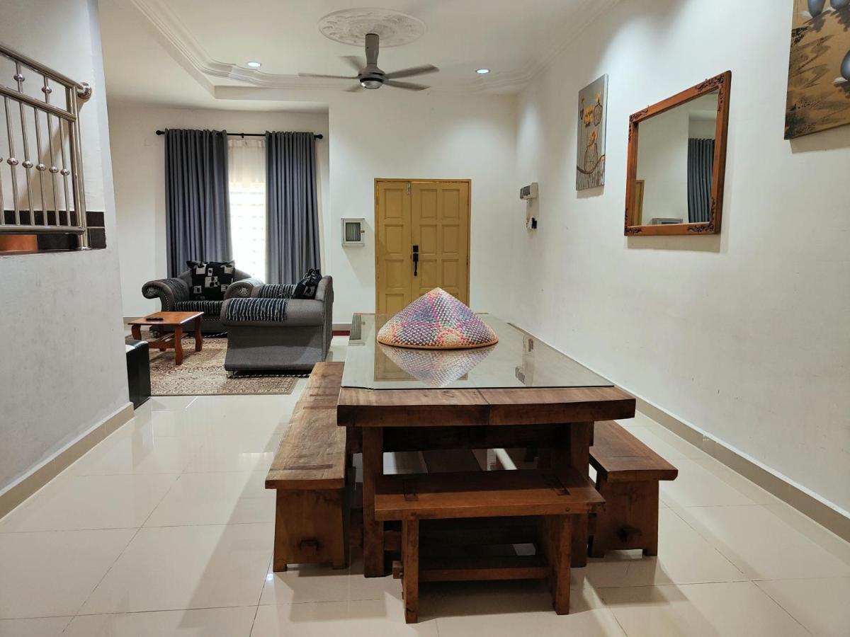 Homestay Roma Suite Kuala Terengganu Esterno foto