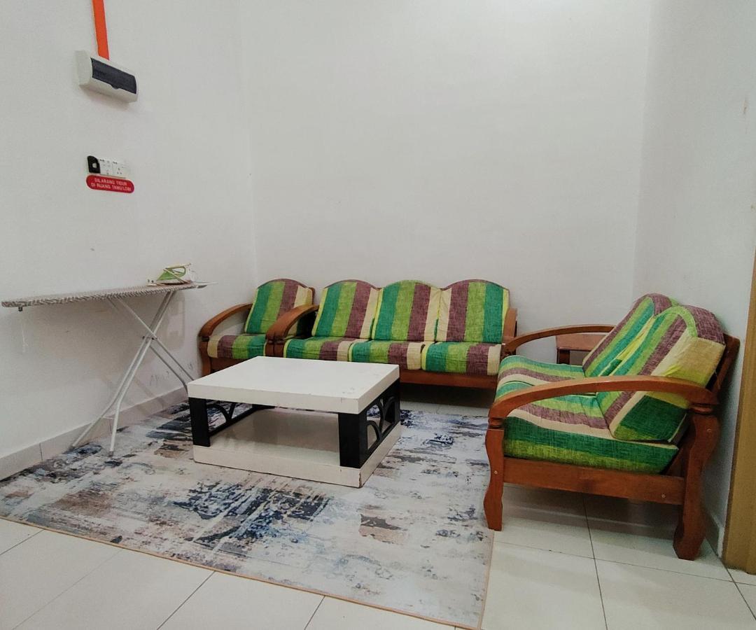 Homestay Roma Suite Kuala Terengganu Esterno foto