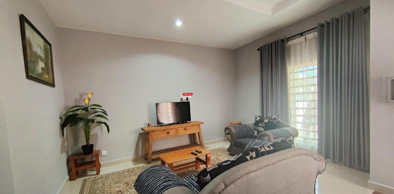 Homestay Roma Suite Kuala Terengganu Esterno foto